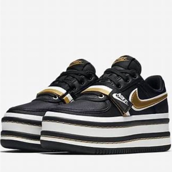 Nike Limited Edition Women’s Vandal 2K Metallic Gold Sneakers Wedge, Size 7 - Picture 7 of 10